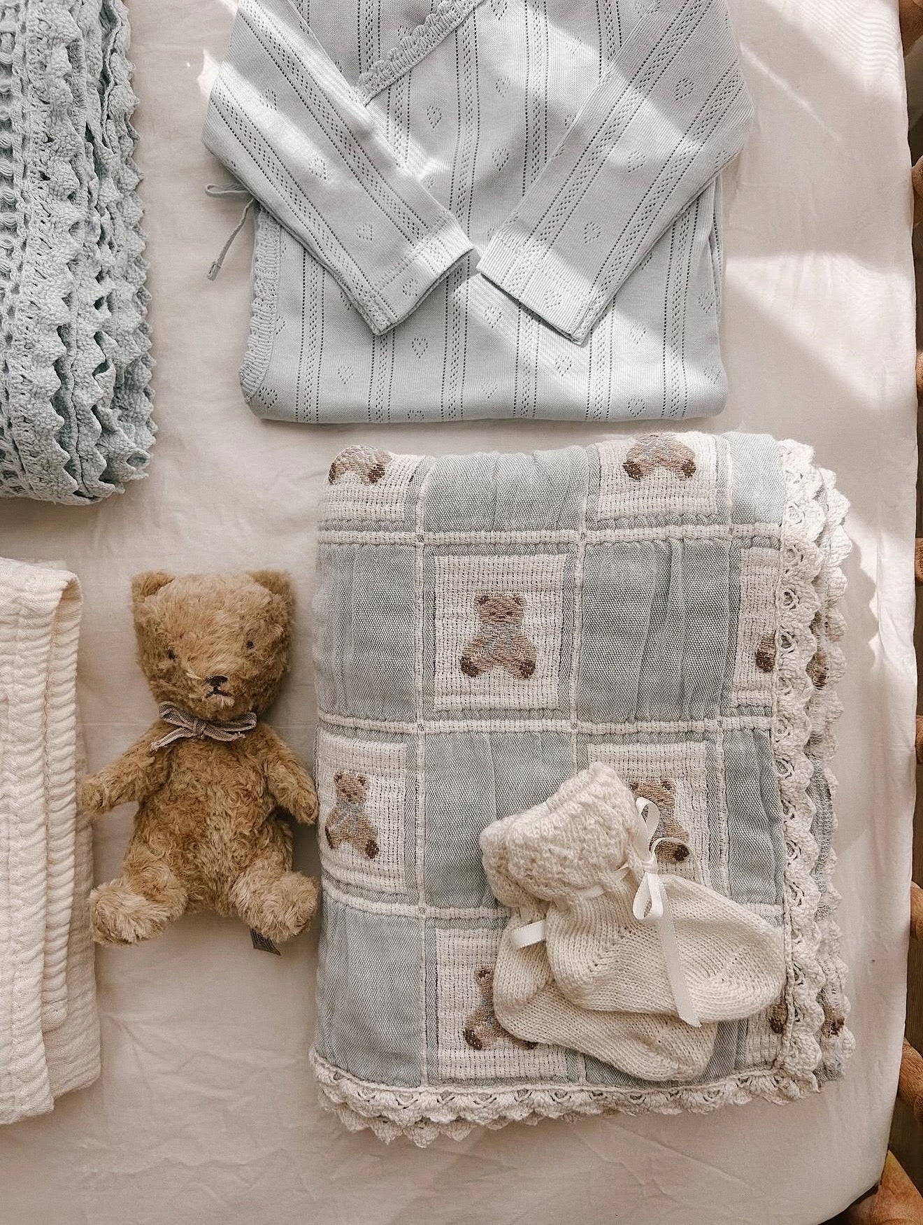 Blankets & Pillows – Bebe Organic