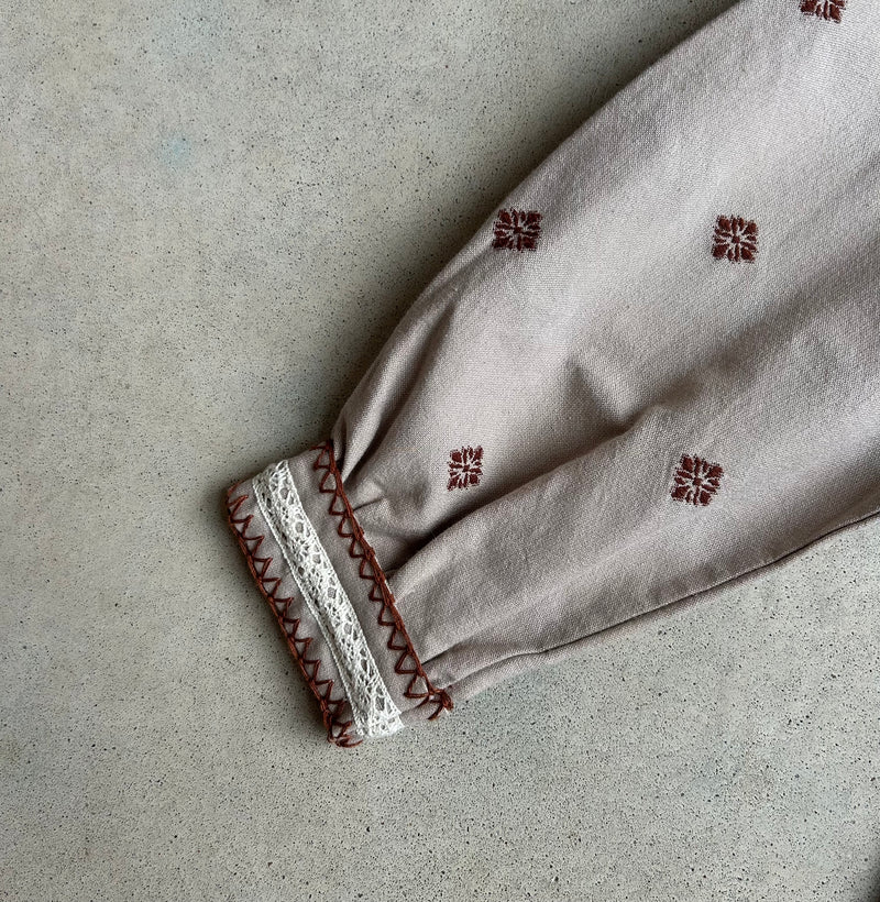 Ruth Dress Folk Floral 8 Years/ Sample